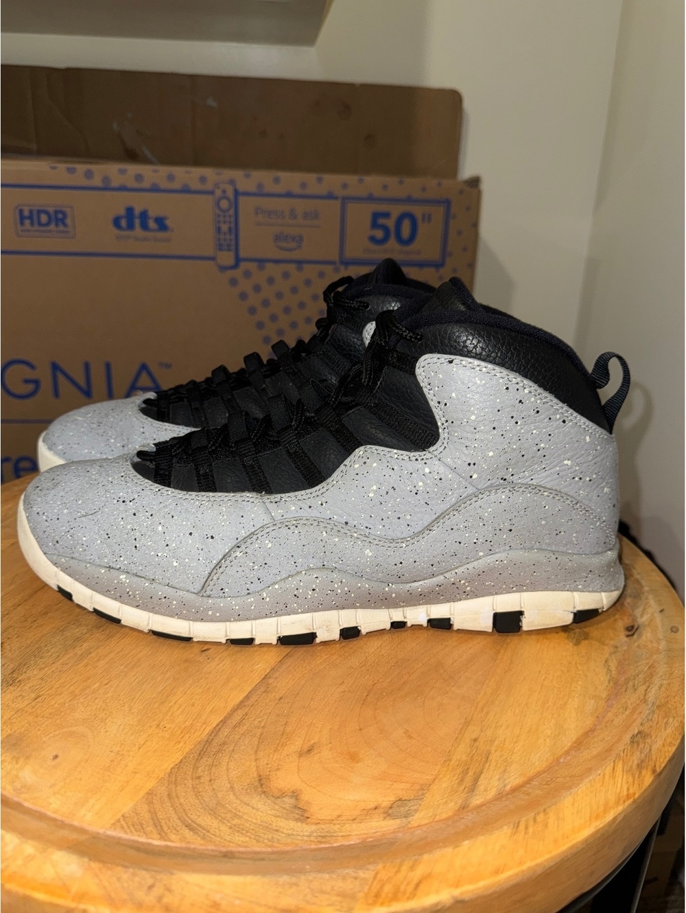 Men’s Jordan Retro 10 “cement grey”basketball shoes size 13